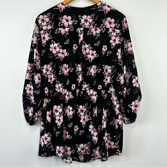 Lily Morgan Black and Pink Floral Tunic Blouse 1X - Picture 5 of 5